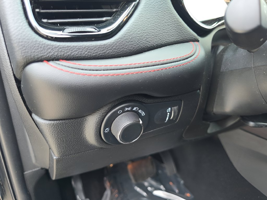 Used 2023 Dodge Durango GT AWD/4WD image 21