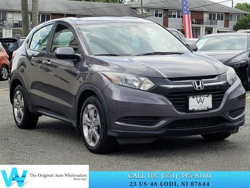 Used 2018 Honda HR-V LX image 1