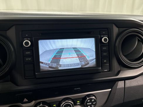 Used 2019 Toyota Tacoma SR w/ SR Convenience Package AWD/4WD image 15