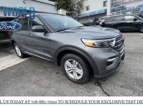 Certified 2022 Ford Explorer XLT w/ Equipment Group 202A image 7