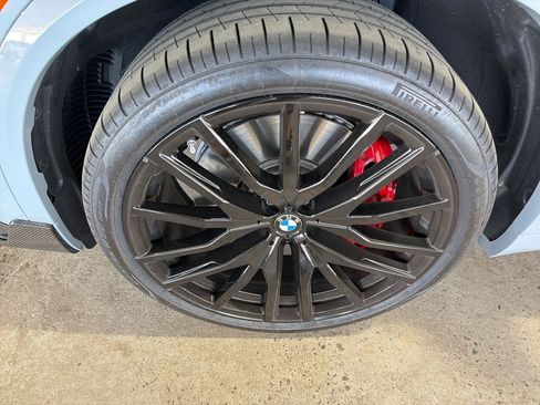 Used 2026 BMW X5 M60i image 11