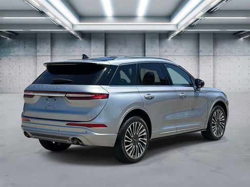 Used 2022 Lincoln Corsair AWD w/ Premium Package image 5