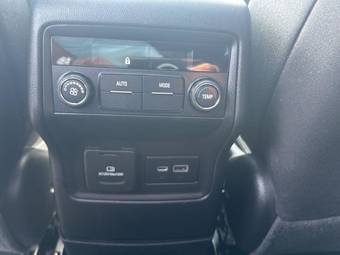 Used 2021 GMC Acadia SLE w/ Driver Convenience Package AWD/4WD image 19