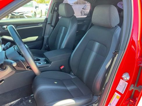 Used 2023 Honda Civic Sport image 14