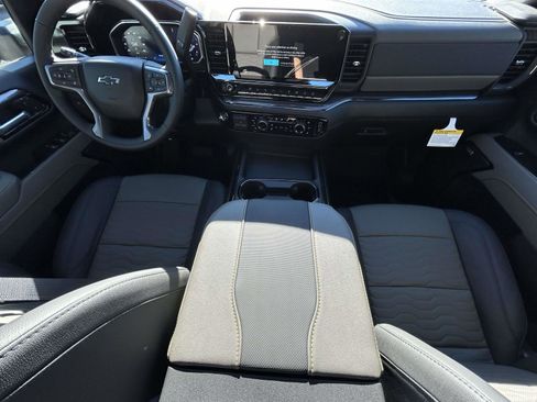 New 2026 Chevrolet Silverado 2500 ZR2 image 13