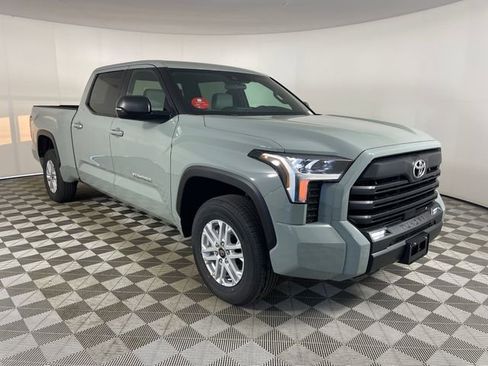 New 2026 Toyota Tundra SR5 w/ SR5 Premium Package image 7