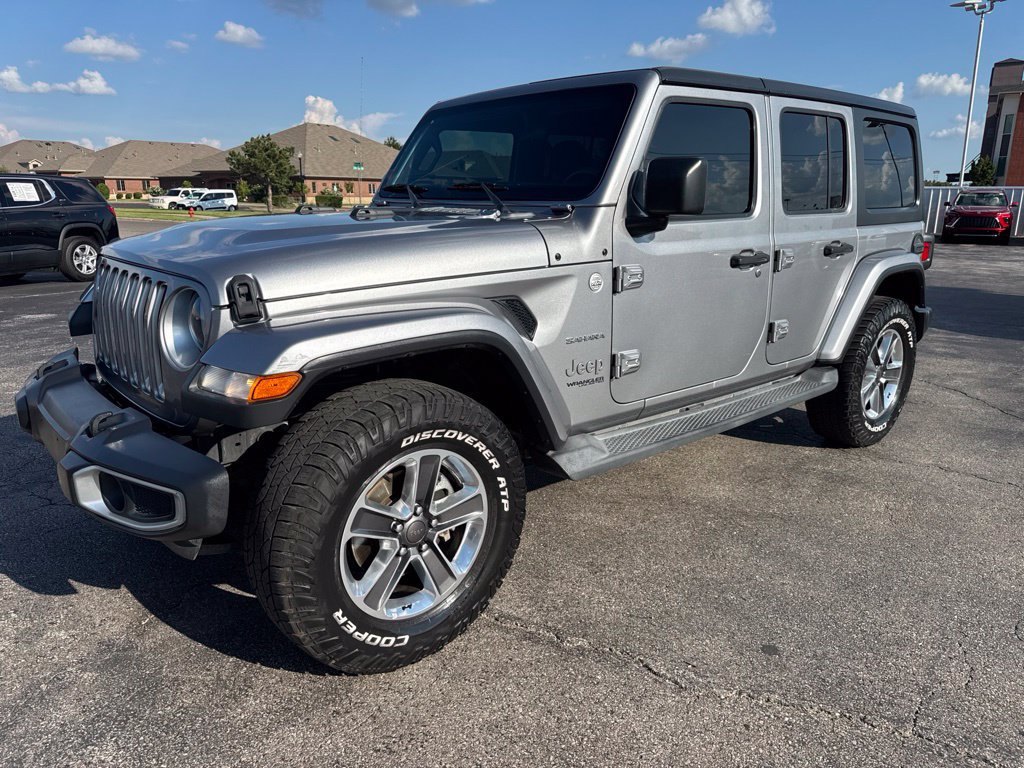 Used 2019 Jeep Wrangler Unlimited Sahara AWD/4WD image 2