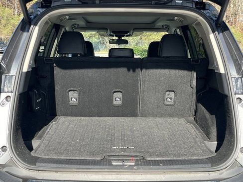 Certified 2023 Nissan Rogue SV w/ SV Premium Package image 25