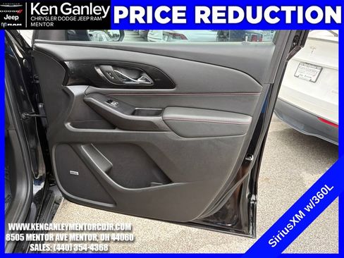 Used 2023 Chevrolet Traverse RS AWD/4WD image 27
