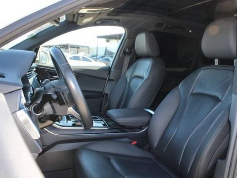 Used 2022 Audi Q7 2.0T Premium w/ Convenience Package AWD/4WD image 35