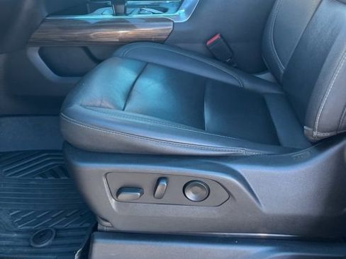 Used 2022 Chevrolet Silverado 1500 LT Trail Boss w/ LT Trail Boss Premium Package image 13