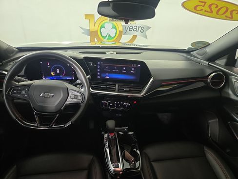 Used 2025 Chevrolet Trax RS w/ Driver Confidence Package FWD image 14