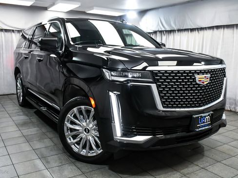 Used 2024 Cadillac Escalade ESV Premium Luxury w/ LPO, Floor Liner Package AWD/4WD image 3