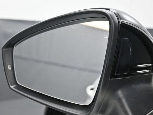 Used 2022 Volkswagen Tiguan S AWD/4WD image 4