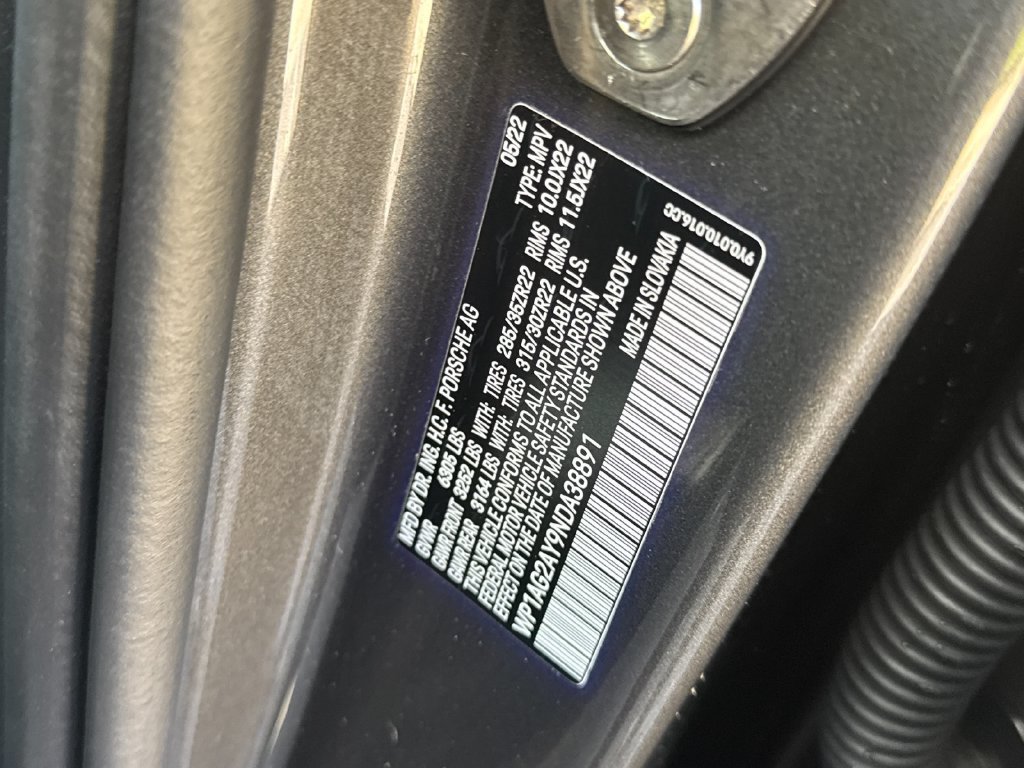 Used 2022 Porsche Cayenne GTS AWD/4WD image 40