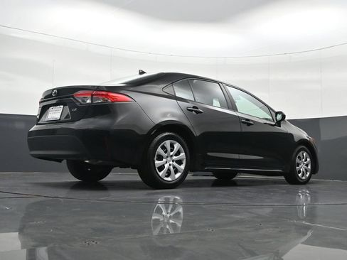 Used 2024 Toyota Corolla LE FWD image 33