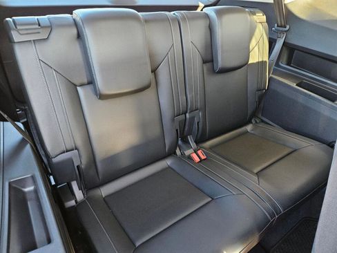 Used 2018 Volkswagen Atlas SE image 16