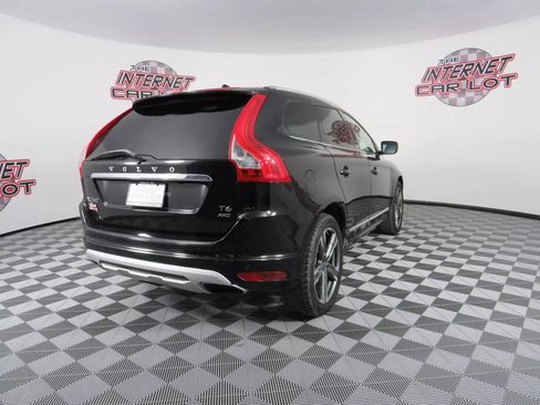 Used 2017 Volvo XC60 T6 Dynamic w/ Preferred Option Package image 5