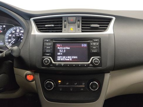 Used 2015 Nissan Sentra SV w/ Style Package FWD image 24
