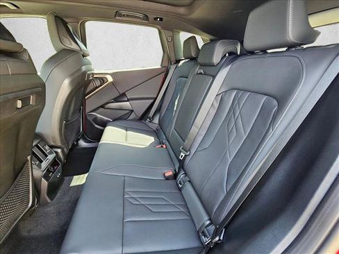 Certified 2025 BMW X3 xDrive30i w/ Premium Package image 18