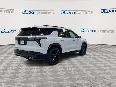 New 2026 Chevrolet Traverse RS w/ LPO, Floor Liner Package AWD/4WD image 8