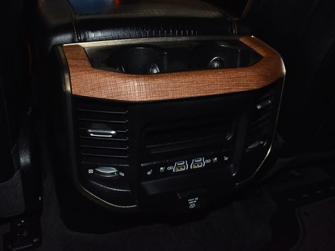 Used 2023 RAM 1500 Limited AWD/4WD image 22