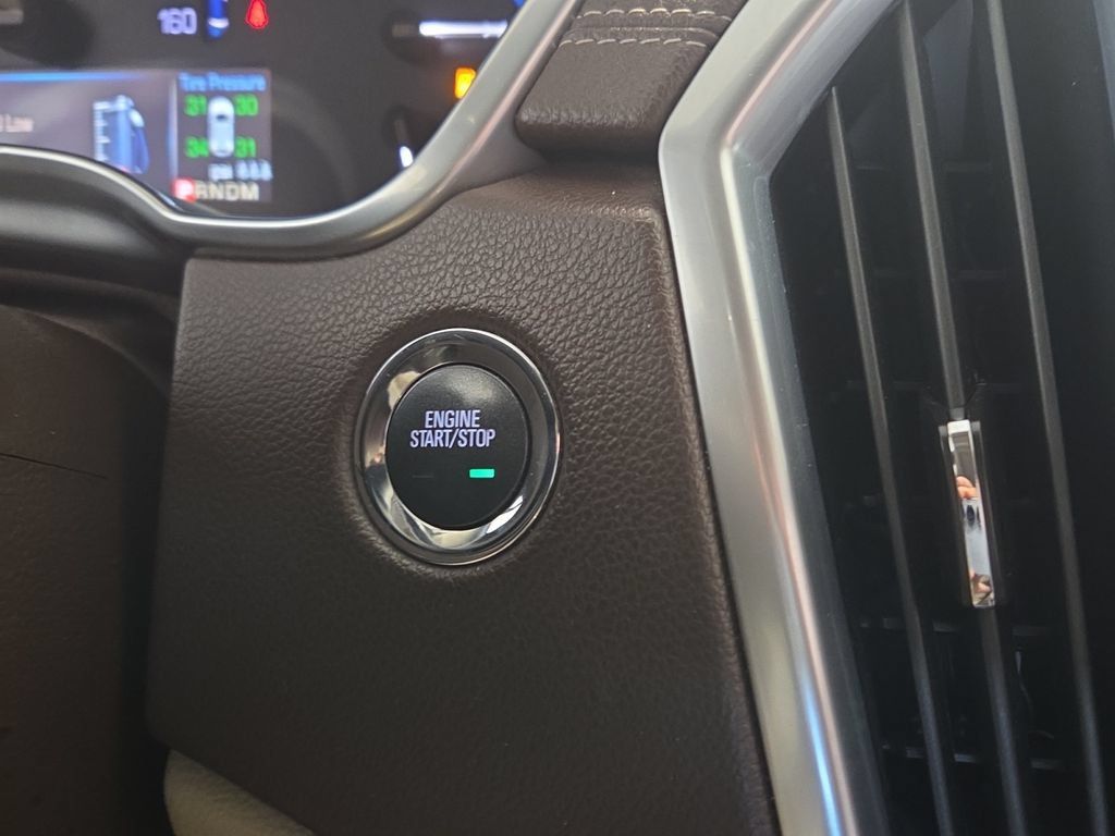 Used 2014 Cadillac SRX Performance w/ Driver Awareness Package FWD image 19
