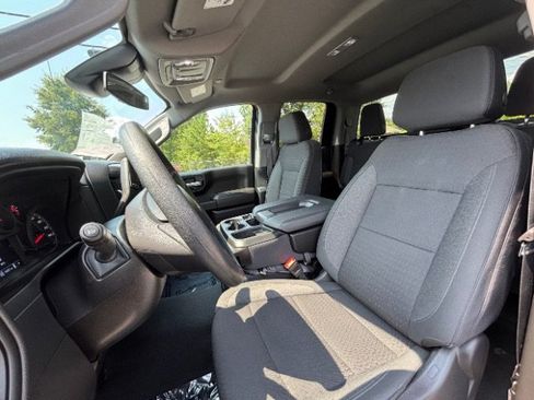 Used 2025 Chevrolet Silverado 1500 Custom w/ LPO, Dark Essentials Package AWD/4WD image 15