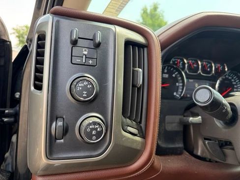 Used 2014 Chevrolet Silverado 1500 High Country w/ High Country Premium Package AWD/4WD image 30