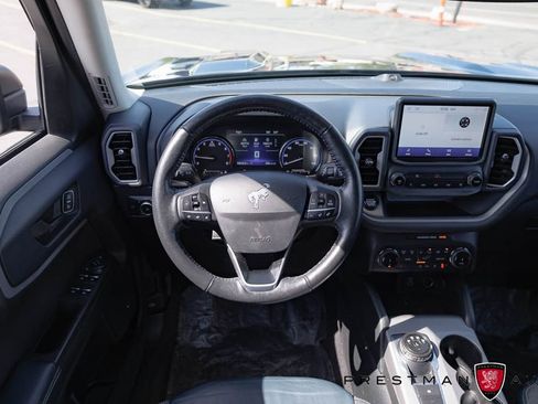 Used 2022 Ford Bronco Sport Outer Banks w/ Tech Package image 2