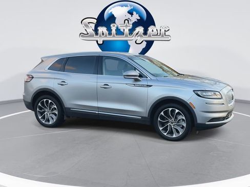 Used 2021 Lincoln Nautilus Reserve image 2