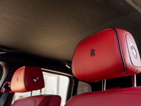 Used 2023 Rolls-Royce Cullinan image 29