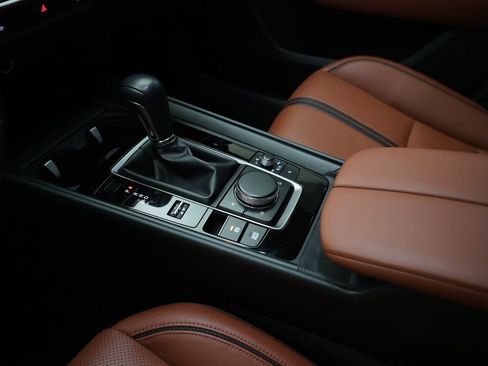 Used 2023 MAZDA CX-50 Meridian Edition w/ Apex Package image 17