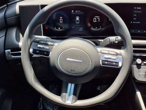 Used 2025 Hyundai Santa Cruz SE FWD image 20