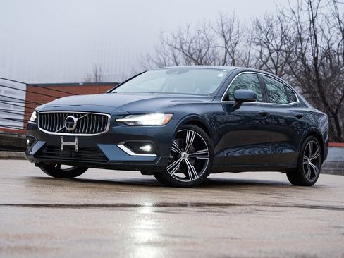 Used 2020 Volvo S60 T5 Inscription image 1