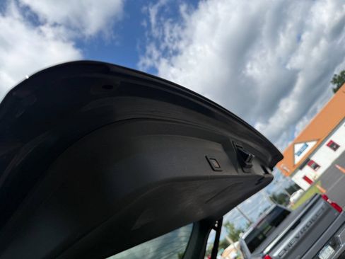 Used 2019 Subaru Ascent Premium w/ Popular Package #2 AWD/4WD image 8