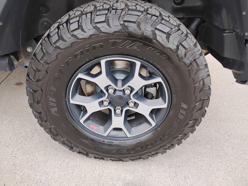 Used 2018 Jeep Wrangler Unlimited Rubicon image 26