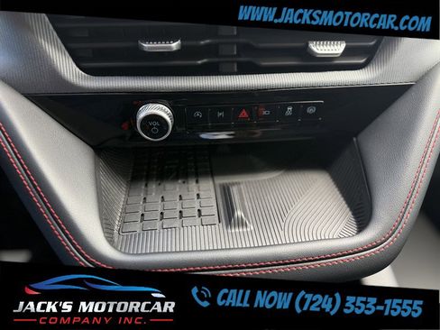 Used 2025 Ford Explorer ST-Line w/ Premium Package image 38