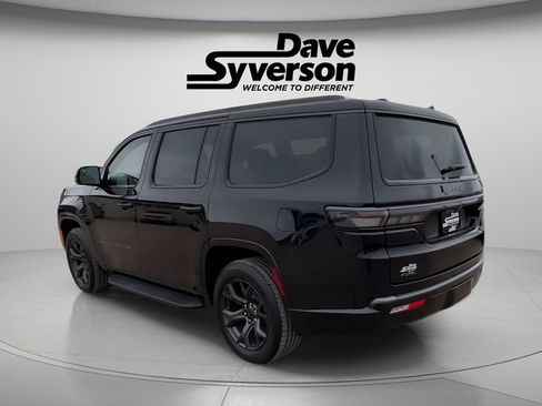 New 2026 Jeep Grand Wagoneer Limited AWD/4WD image 3