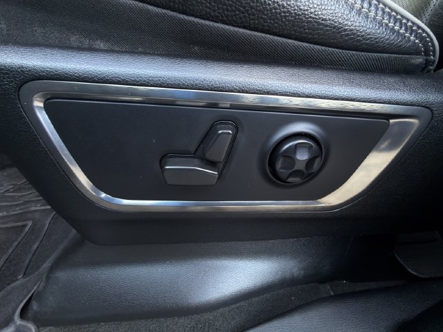 Used 2021 RAM 1500 Limited w/ Body Color Bumper Group RWD image 28