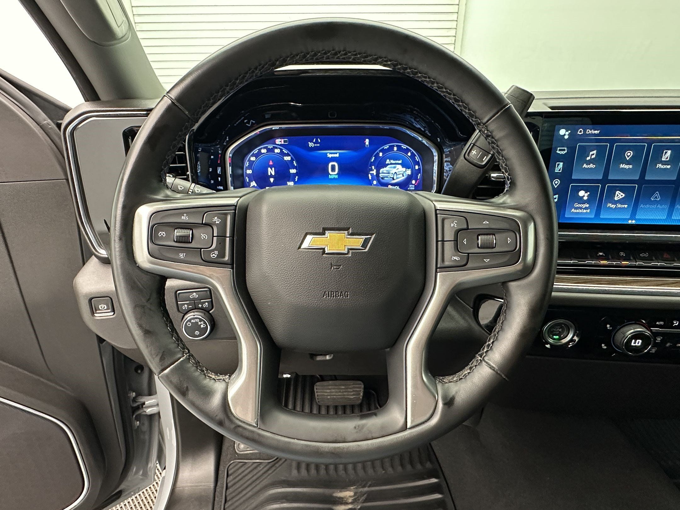 Certified 2024 Chevrolet Silverado 1500 LT AWD/4WD image 11