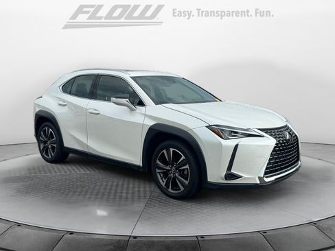 Used 2019 Lexus UX 200 w/ Premium Package FWD image 1