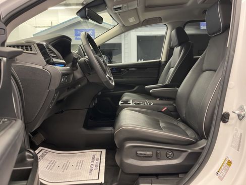 Used 2025 Honda Odyssey Elite image 10