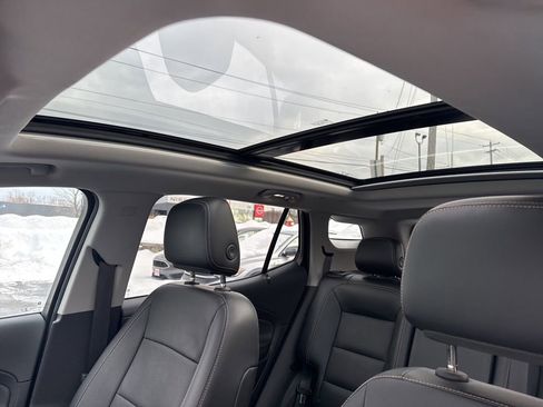 Used 2018 GMC Terrain SLT w/ Preferred Package image 11