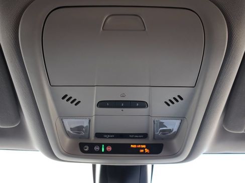 Used 2024 Chevrolet Blazer LT w/ Sound & Technology Package AWD/4WD image 19