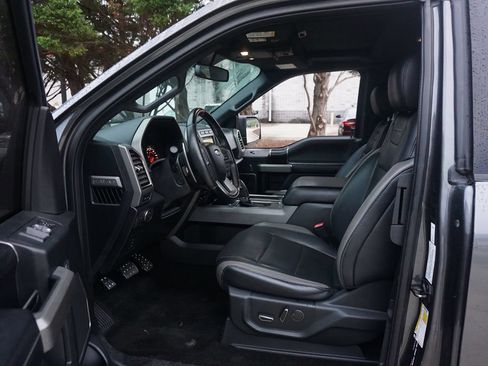 Used 2018 Ford F150 Raptor w/ Equipment Group 802A Luxury AWD/4WD image 2
