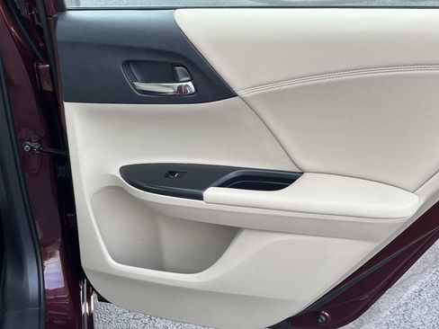Used 2013 Honda Accord EX-L image 19
