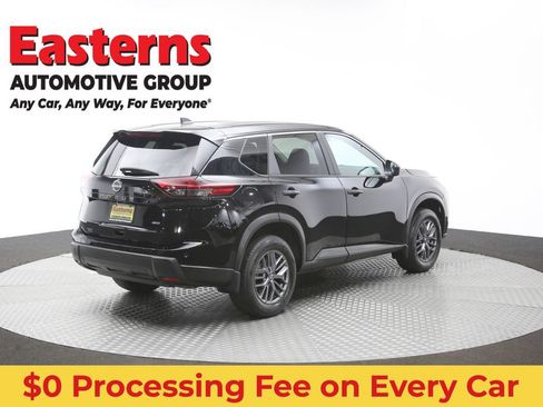 Used 2024 Nissan Rogue S AWD/4WD image 41