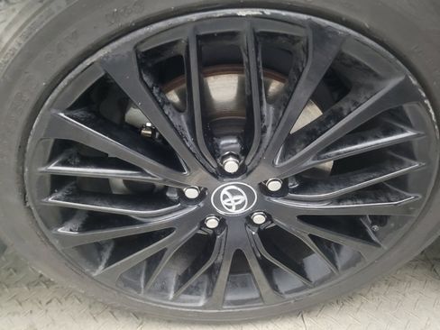 Used 2020 Toyota Camry SE FWD image 31
