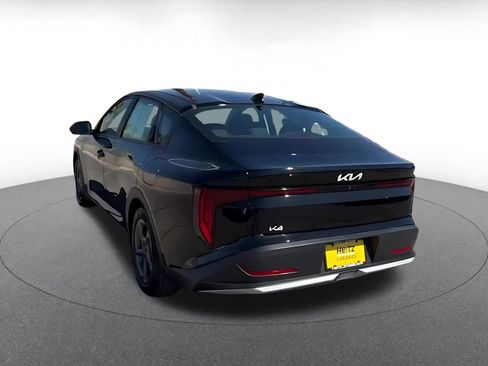Used 2025 Kia K4 FWD image 11